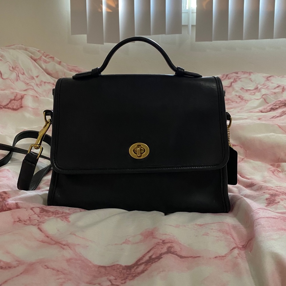 Authentic Coach vintage Court bag